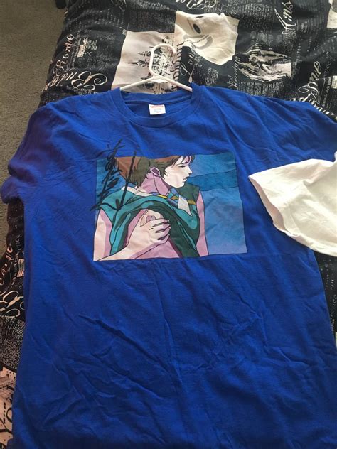 Supreme Hentai Shirt .